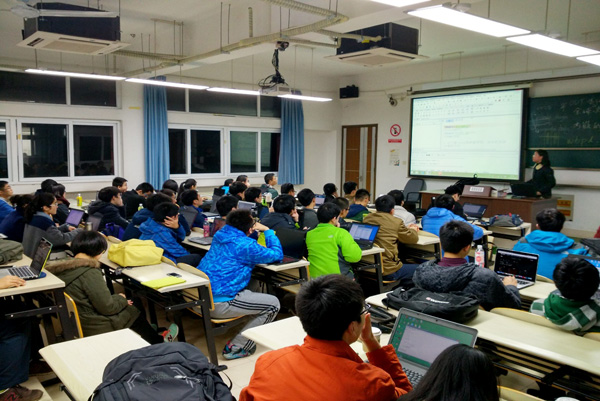 交大密西根学院学生会成功举办LaTeX讲座