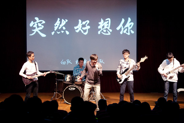 密院“黑白分鸣”歌手大赛圆满落幕