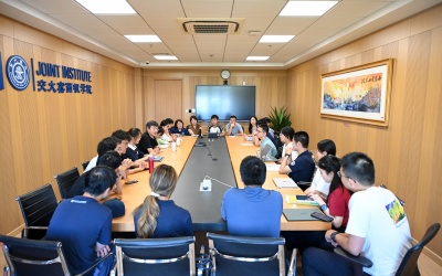 浦江国际学院新学期开展多场学生座谈会