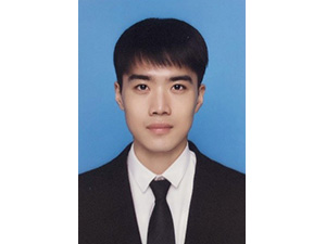 High-performance Fiber-optic Hydrophone with Surface Plasmon Resonance Cavities